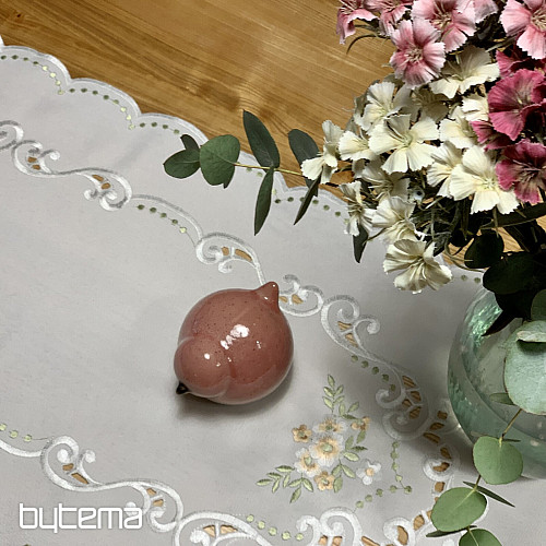 Tablecloth and scarf FLOWERS apricot embroidered