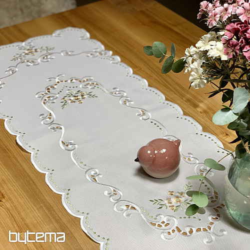 Tablecloth and scarf FLOWERS apricot embroidered