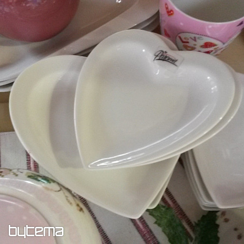 Heart saucer white