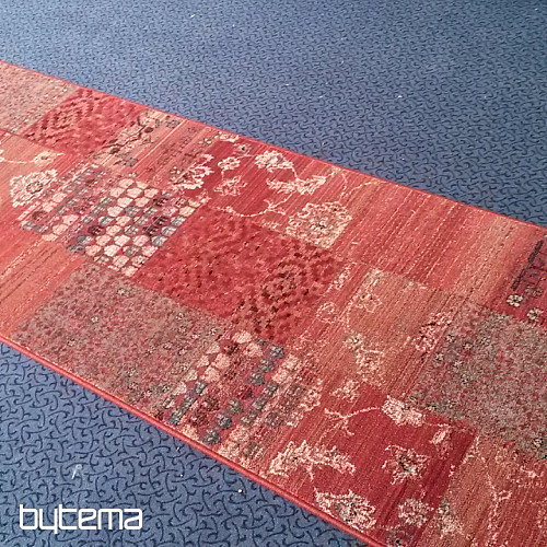 Luxurious woolen tread ROYAL PATCHWORK red