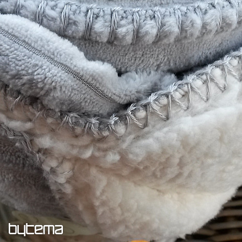 Microfiber blanket EXTRA SOFT SHEEP plastic design - light gray