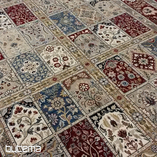 Classic woolen carpet DIAMOND ORIENT 7216/300
