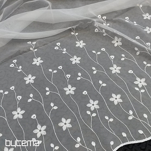 Modern embroidered curtain GERSTER 11666 white flowers