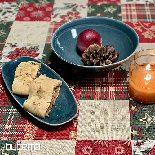 Christmas tapestry tablecloth and scarf HOLLY