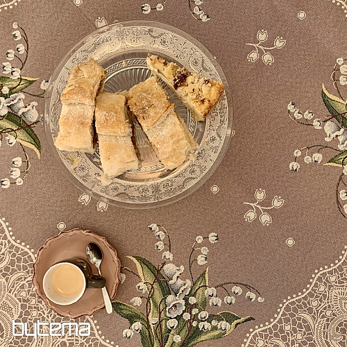Tapestry tablecloth and scarves KONVALINKA