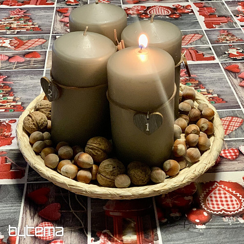 Christmas tablecloth and shawls V149