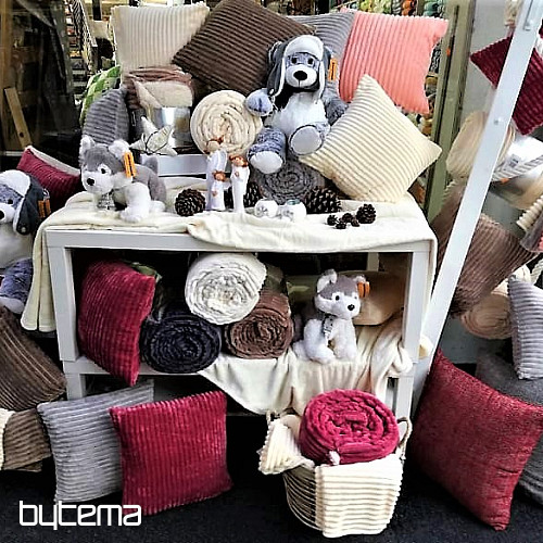 Microfiber blanket EXTRA SOFT SHEEP plastic design - nut