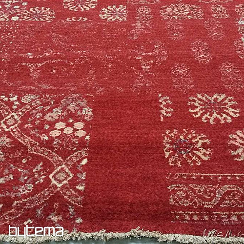Luxurious woolen carpet DJOBIE PATCH red