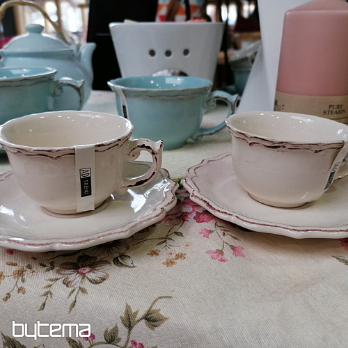 Ceramic gift set of mugs and saucers