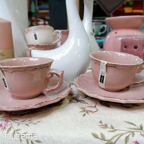 Ceramic gift set of mugs and saucers