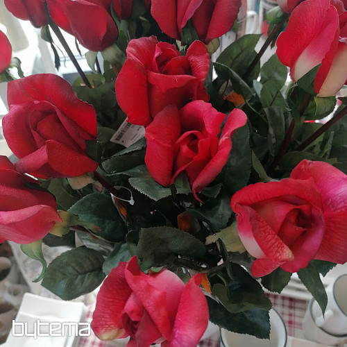 Rose bud red 70 cm