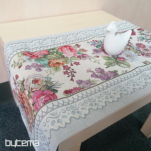 Tapestry tablecloths and scarves Bouquets