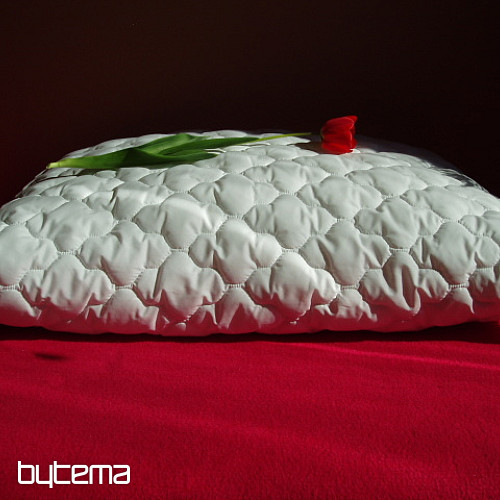 Quilted pillow - balls - 70x90 cm without zipper